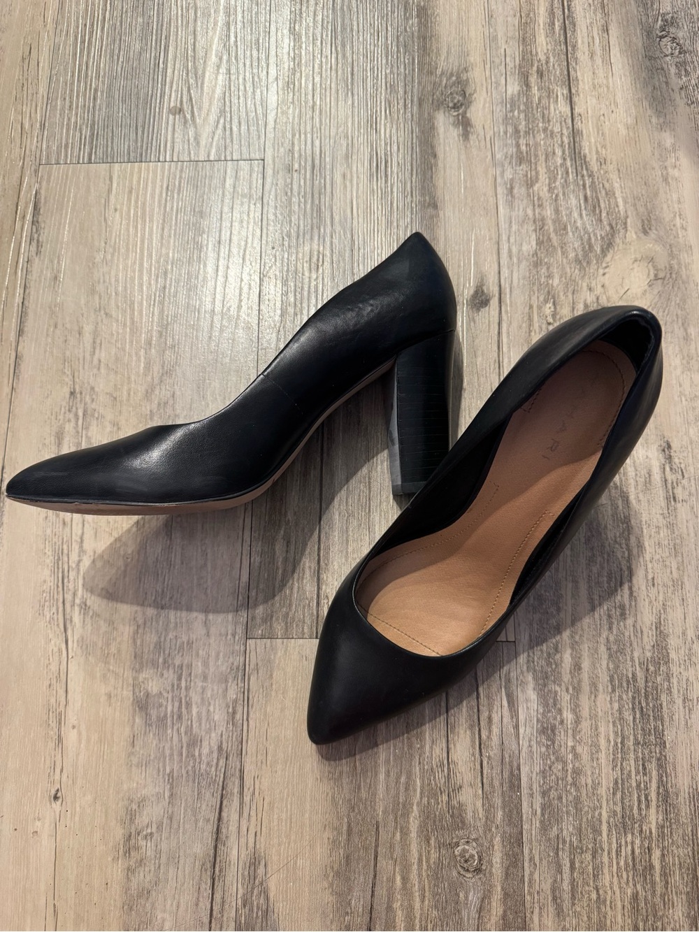Black Leather Tahari Pump Heels